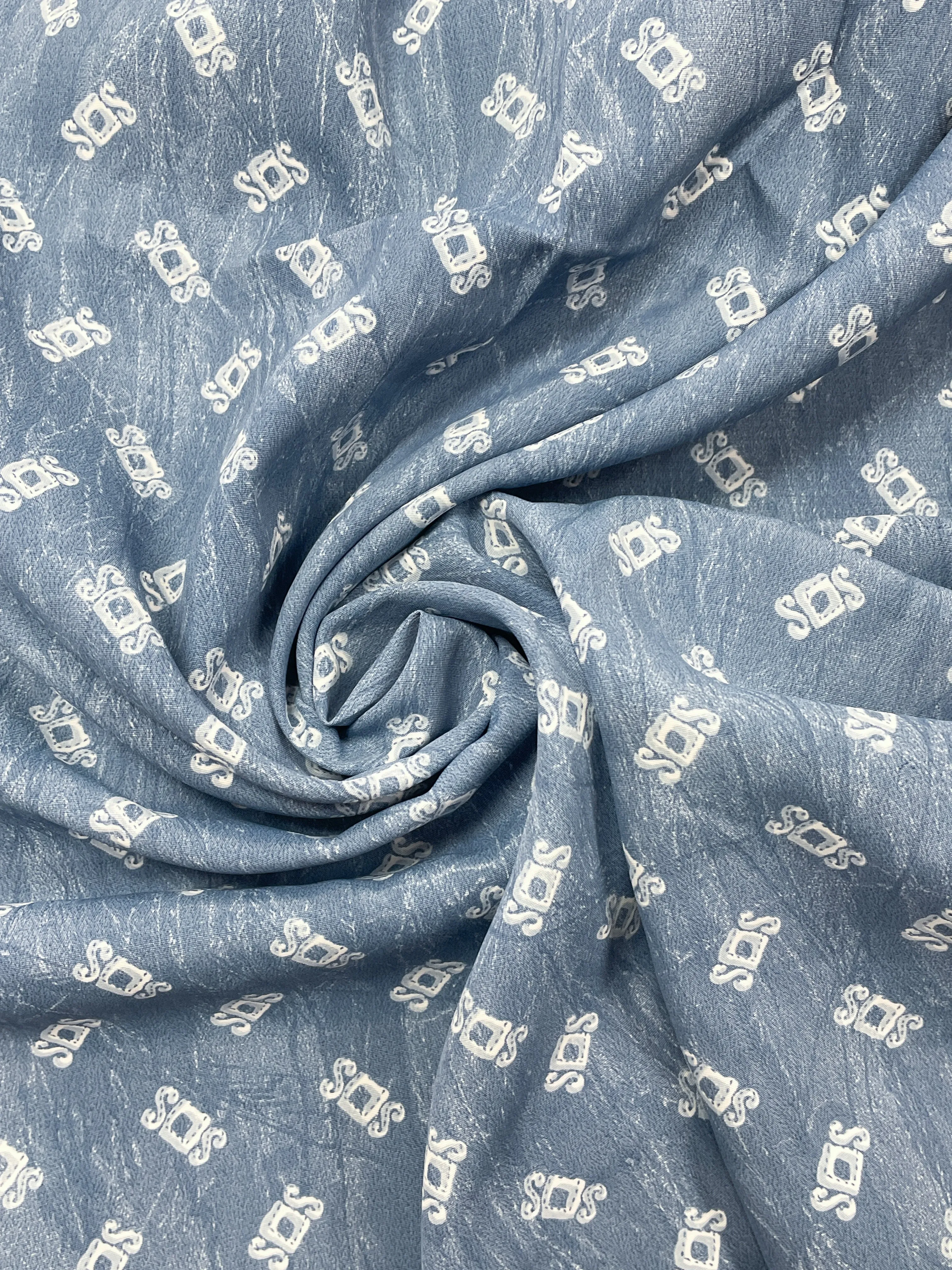 1992 2 1/2 YD Rayon Vintage - Crackle Blue with White Motifs
