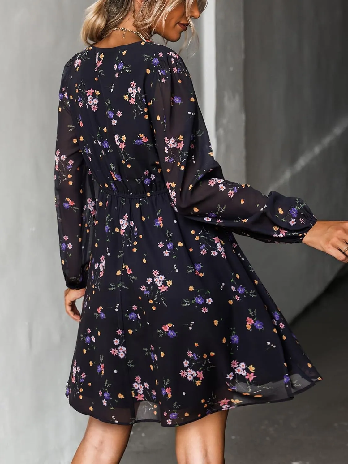 CUPSHE Women's Mini Dresses Casual Spring V Neck Chiffon Long Peasant Sleeves Flowy Summer Dress