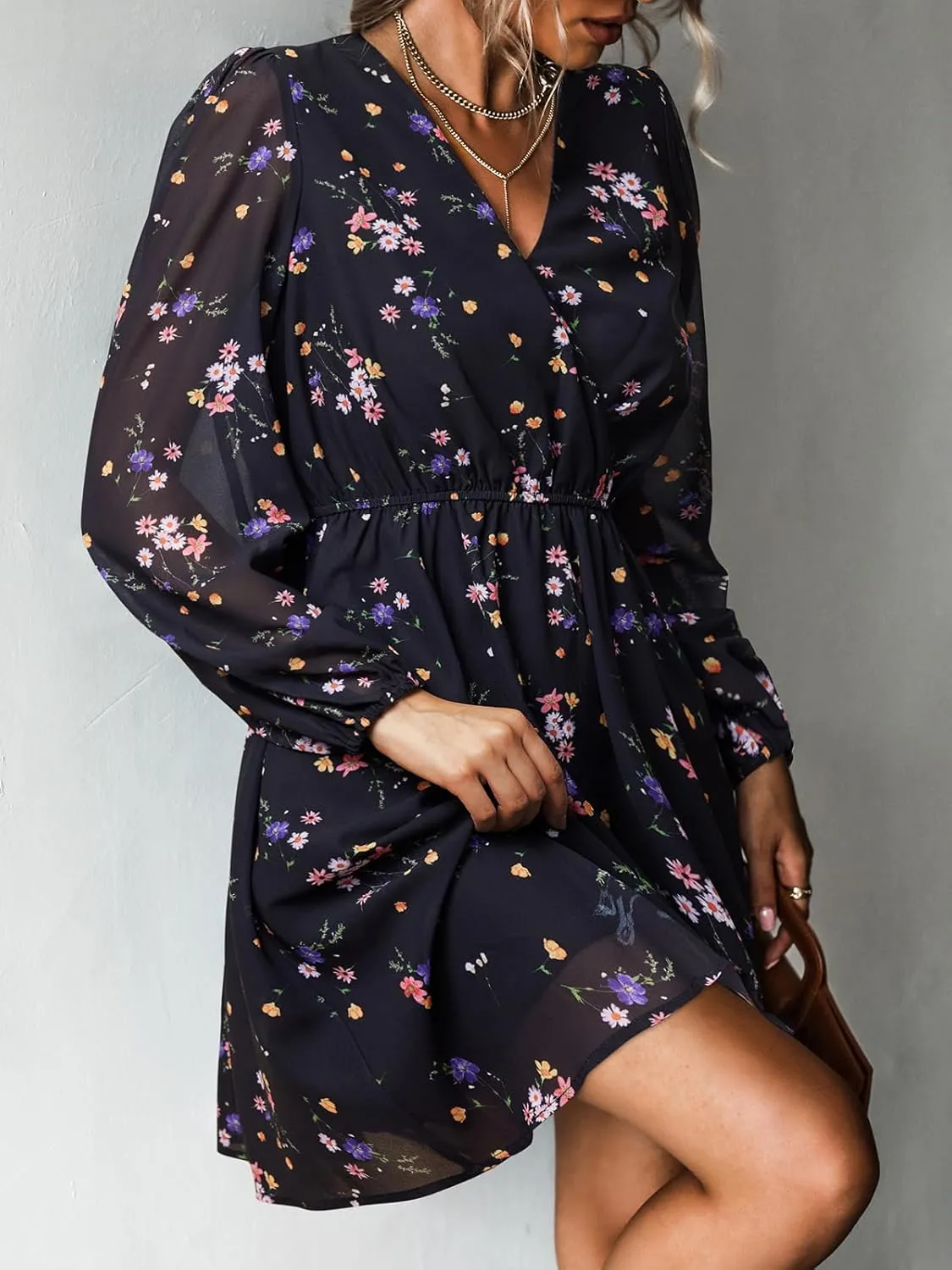 CUPSHE Women's Mini Dresses Casual Spring V Neck Chiffon Long Peasant Sleeves Flowy Summer Dress
