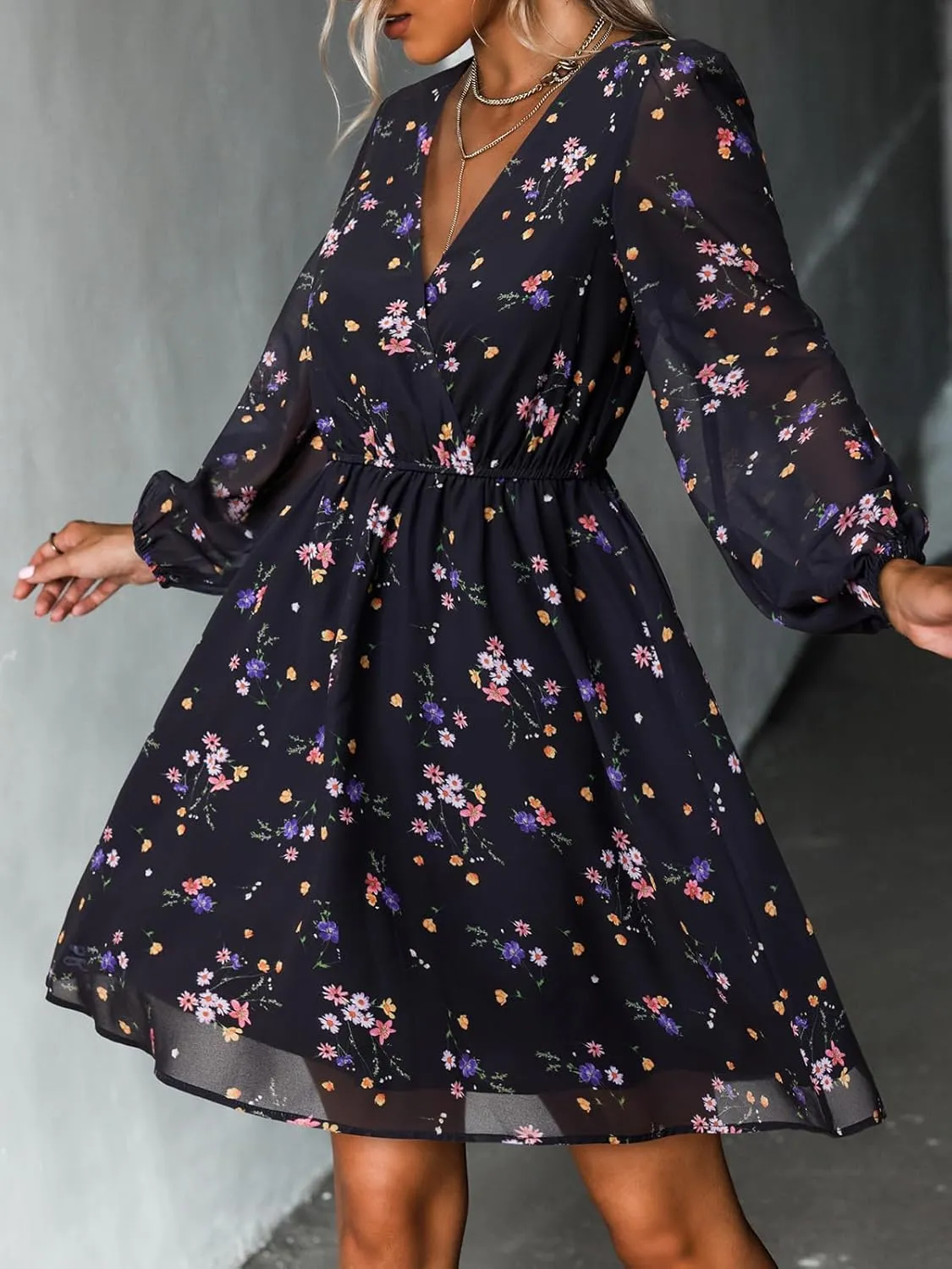 CUPSHE Women's Mini Dresses Casual Spring V Neck Chiffon Long Peasant Sleeves Flowy Summer Dress