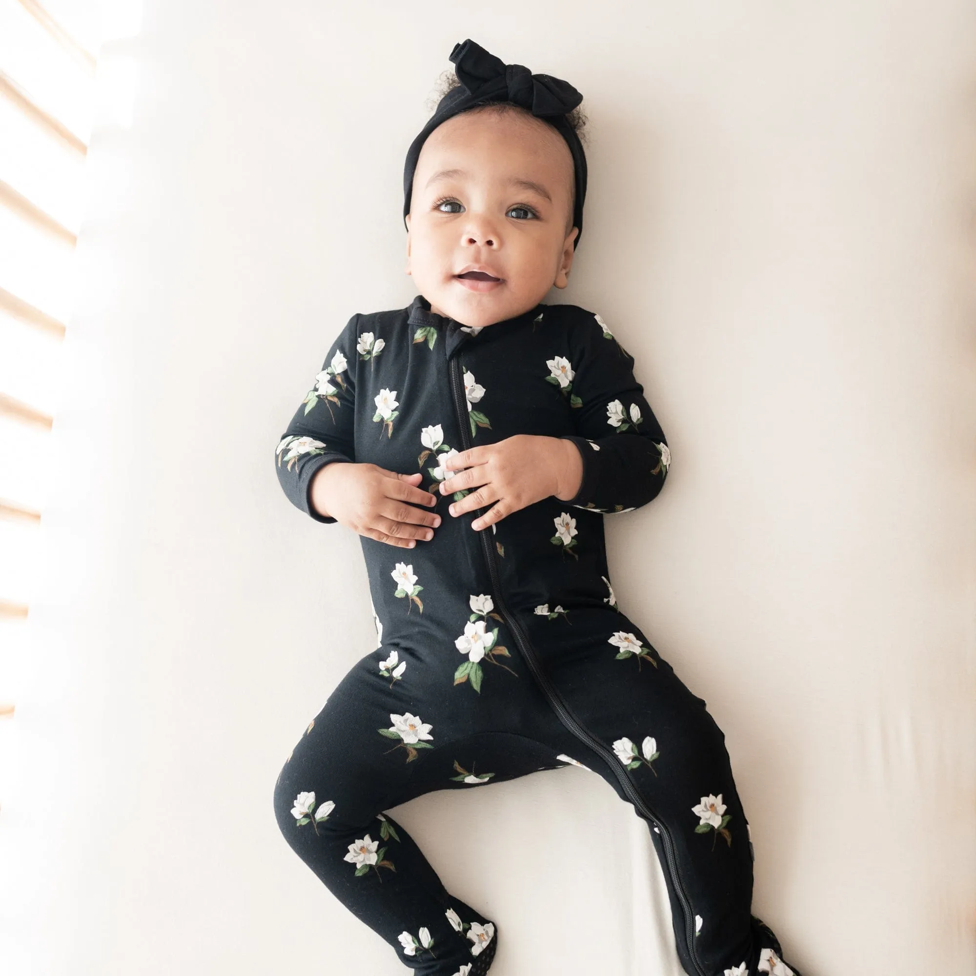 Kyte Baby Zippered Footie | Small Midnight Magnolia