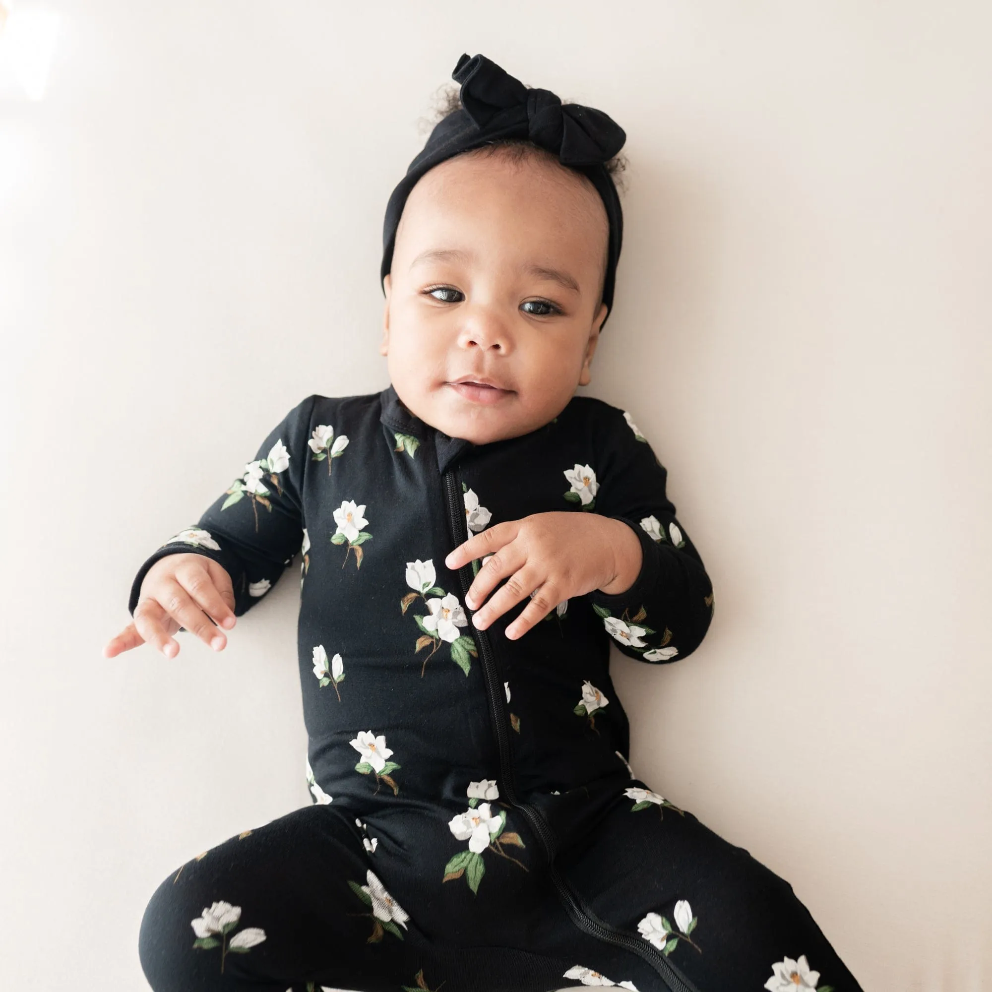 Kyte Baby Zippered Footie | Small Midnight Magnolia